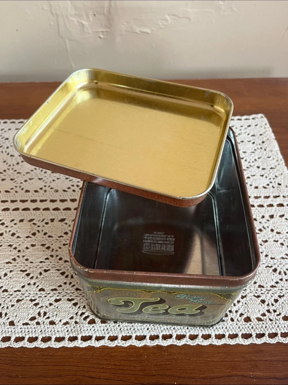 Vintage , Cheinco, Golden Harvest Green Coffee, Tea & Flour Storage Tin Set